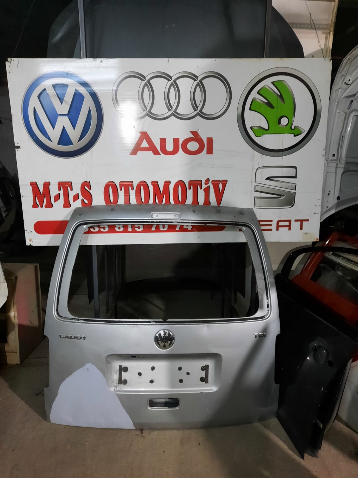 2003-2015 volkswagen caddy bagaj kapağı